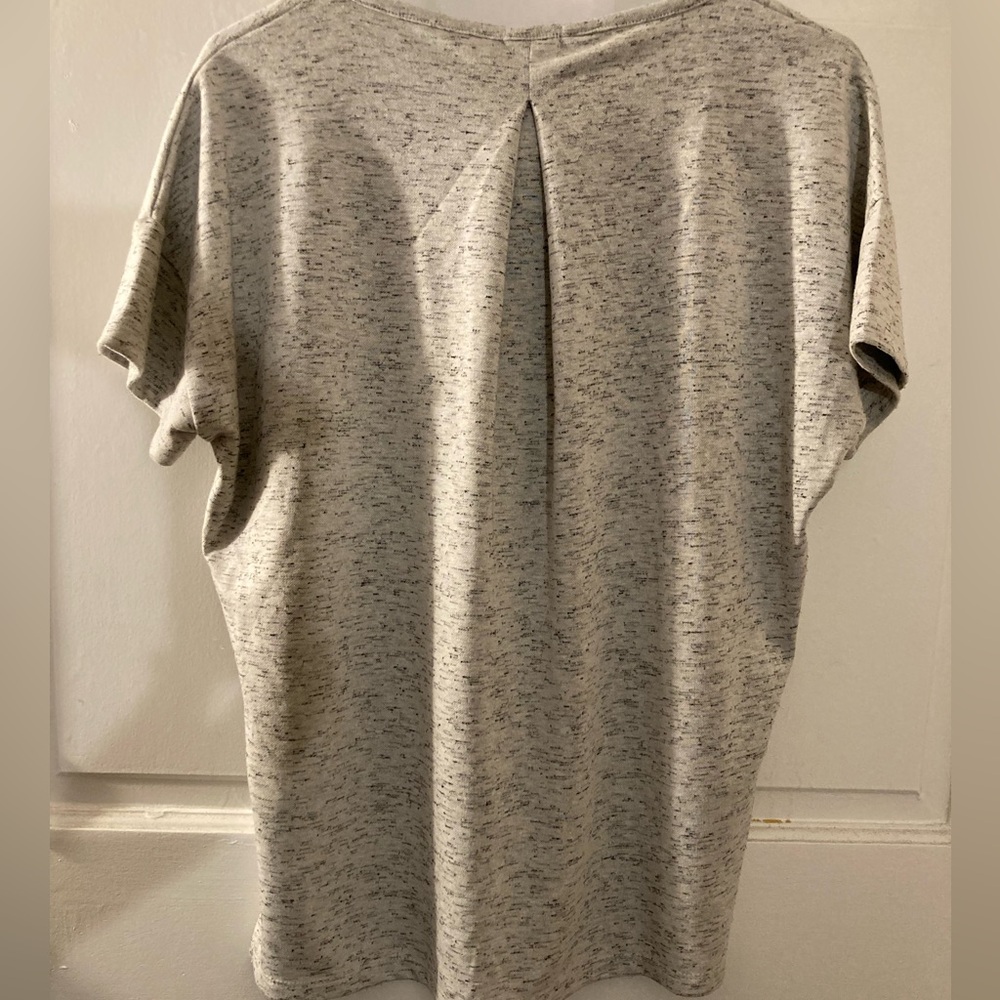 Splendid Heather Gray V-Neck Tee - Picture 5 of 8